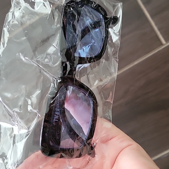 Velma from Scooby Doo 4 PC costume - Picture 2 of 6